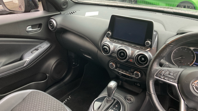 Nissan Juke 1.0 DiG-T 114 N-Connecta 5dr DCT Petrol Hatchback